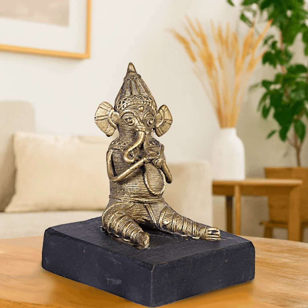 DJ001 Seated Ganesha on Pedestal - Image 1